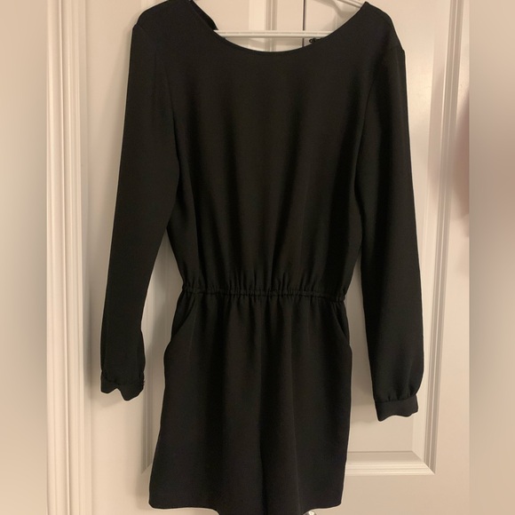 Aritzia Wilfred Romper size M - Picture 3 of 6
